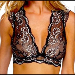 Sam Edelman Dainty Cap Sleeve Lace Bralette with Button Details